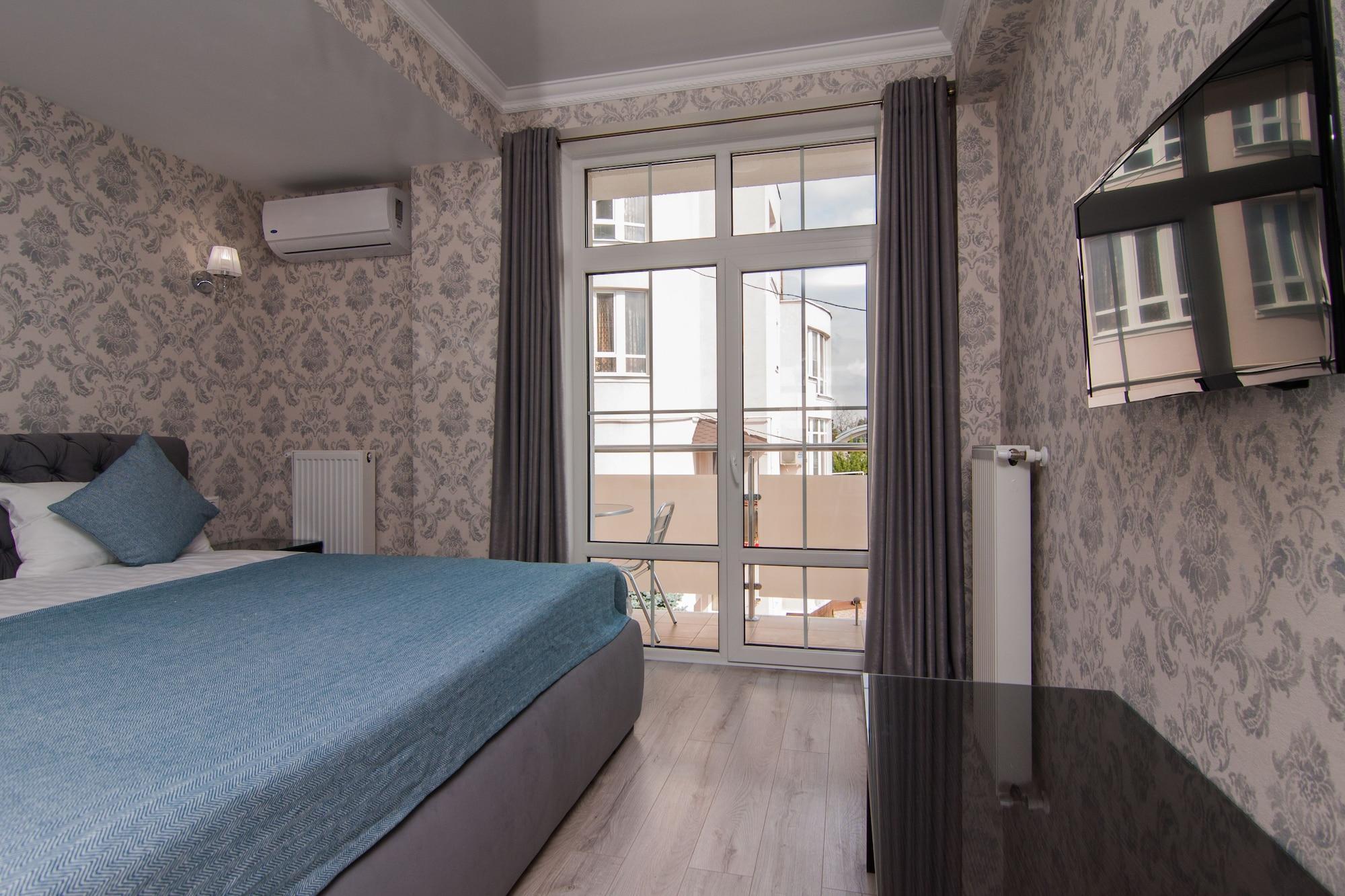 Klassik Hotel Chisinau Bagian luar foto