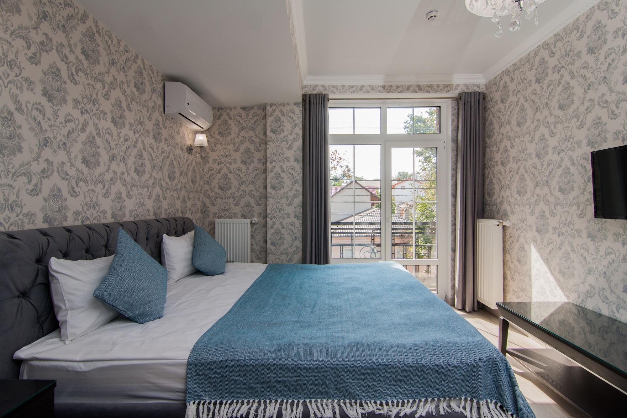 Klassik Hotel Chisinau Bagian luar foto