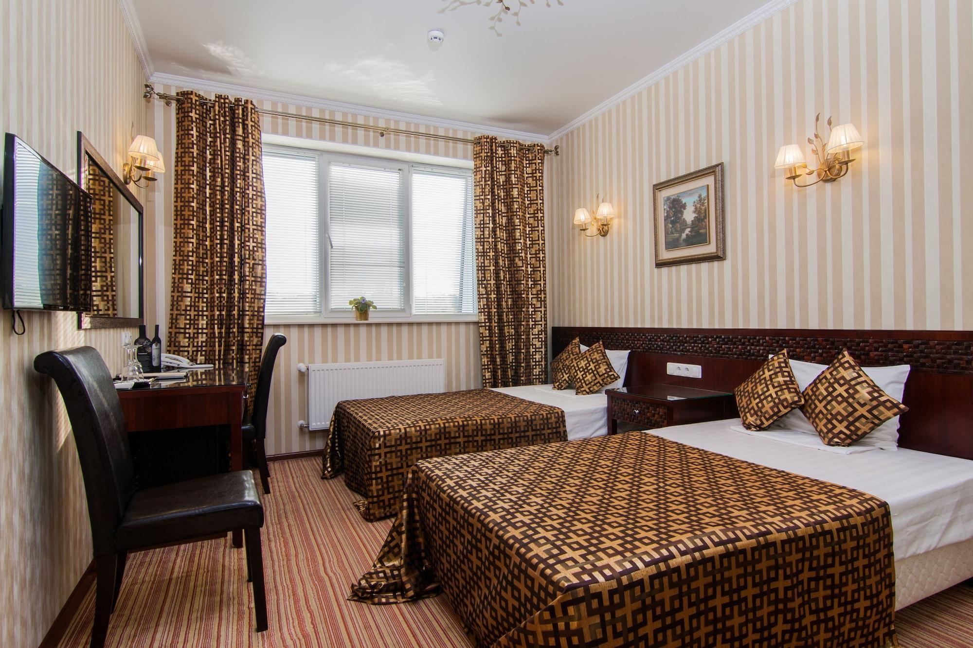 Klassik Hotel Chisinau Bagian luar foto