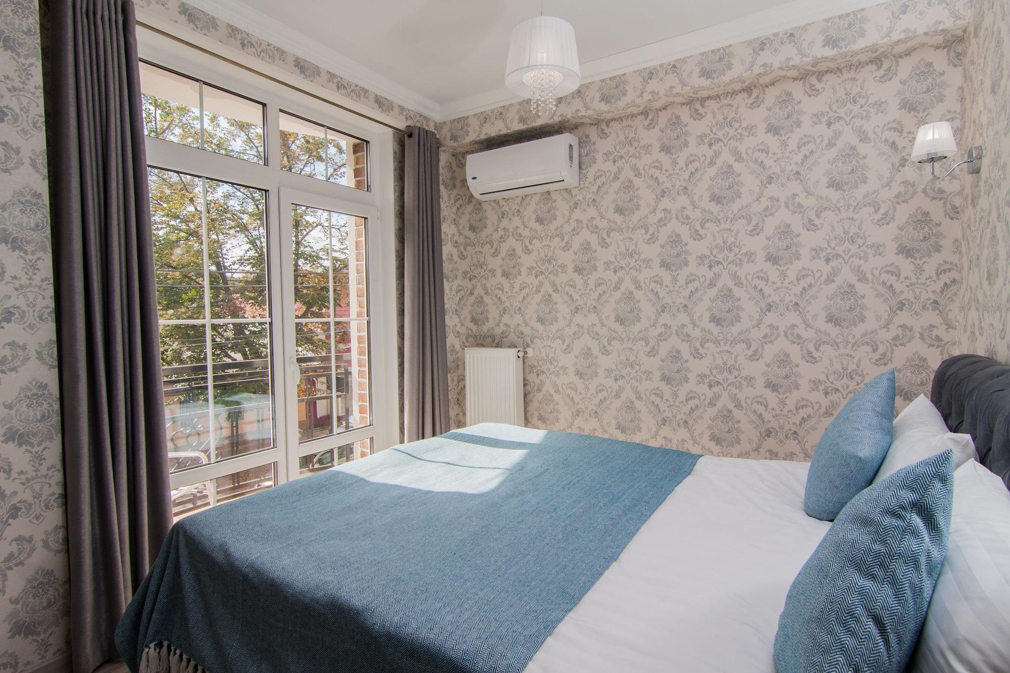 Klassik Hotel Chisinau Bagian luar foto