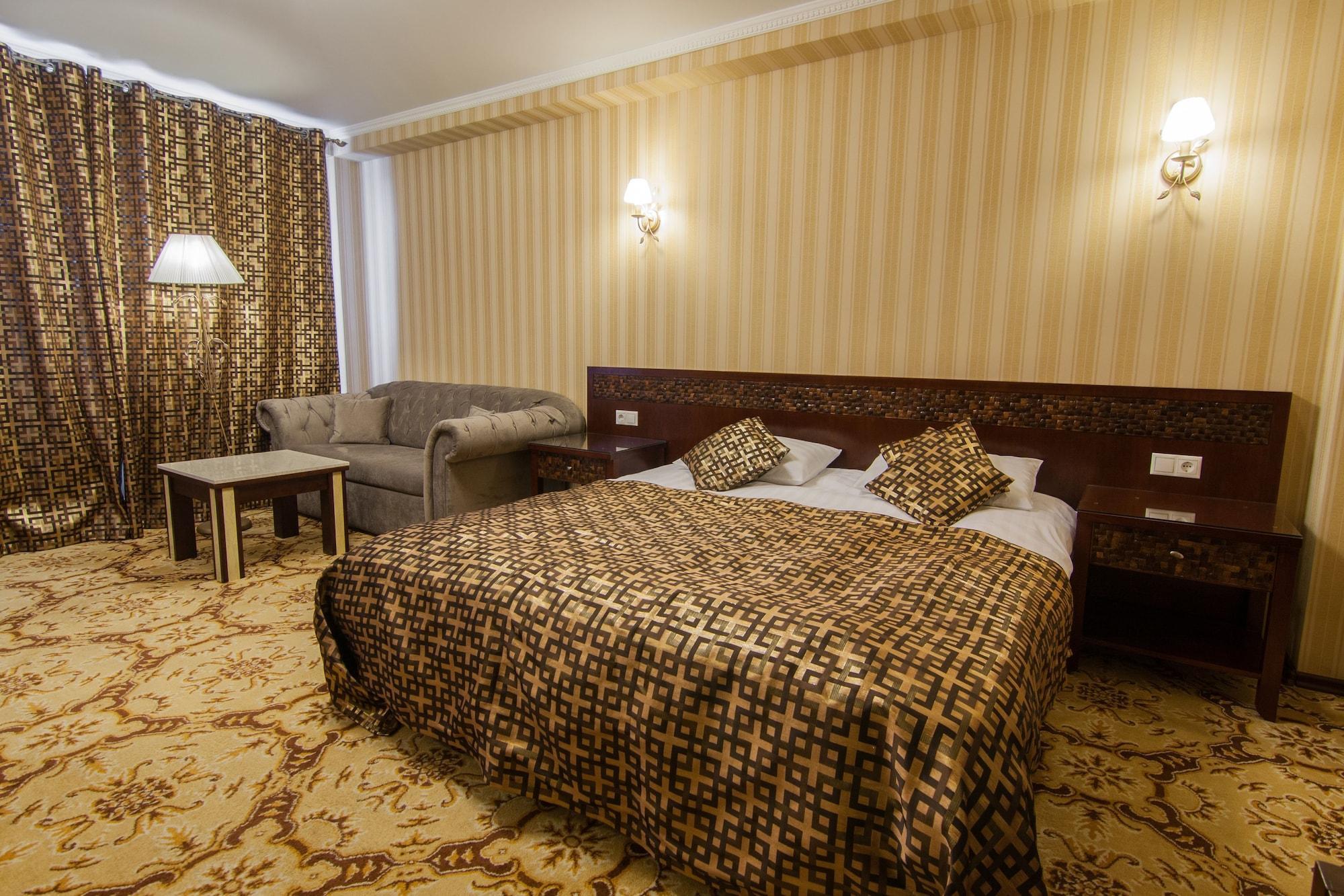 Klassik Hotel Chisinau Bagian luar foto