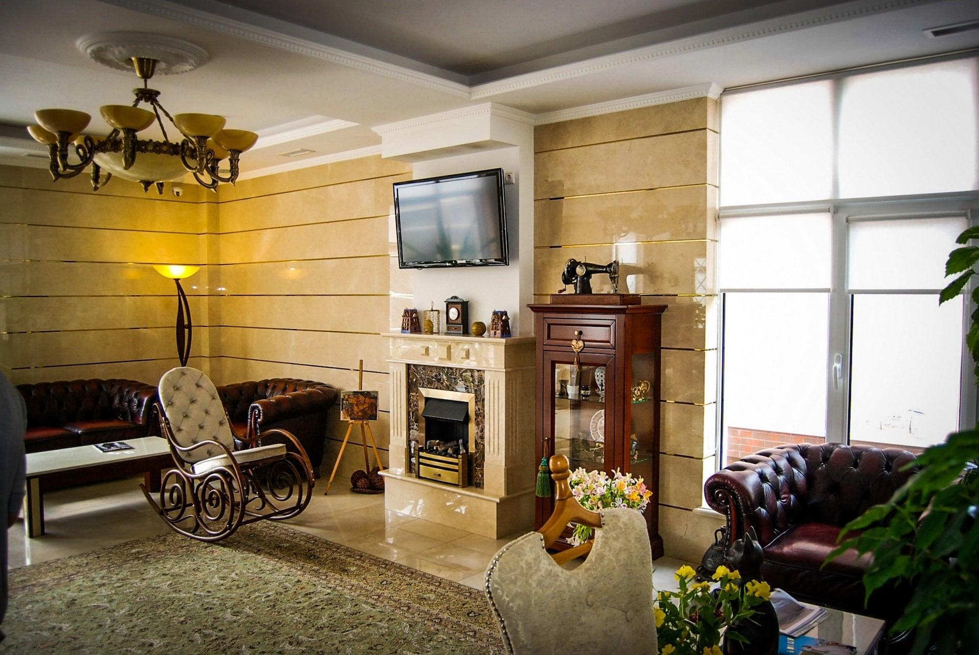 Klassik Hotel Chisinau Bagian luar foto