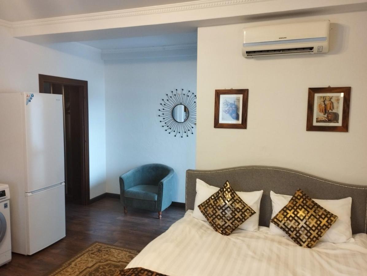 Klassik Hotel Chisinau Bagian luar foto