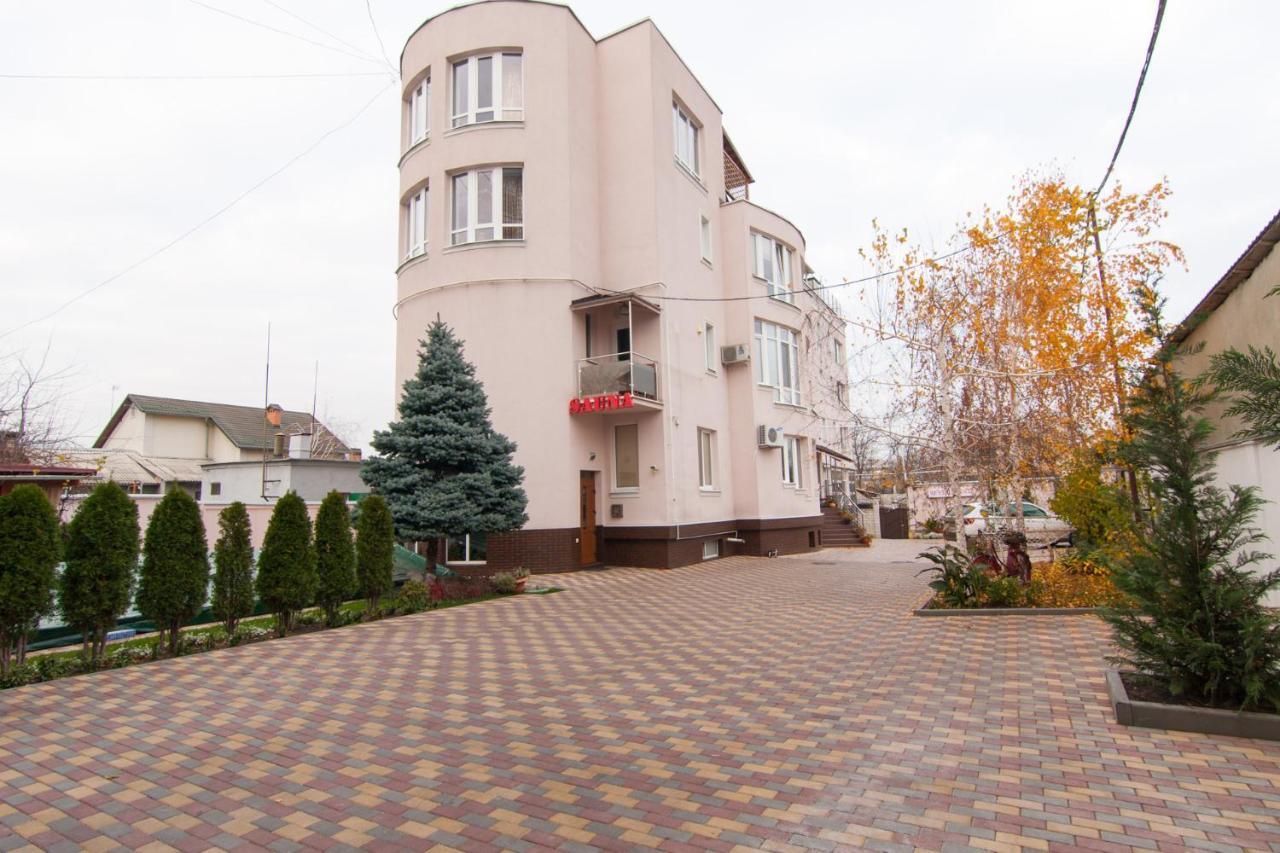 Klassik Hotel Chisinau Bagian luar foto