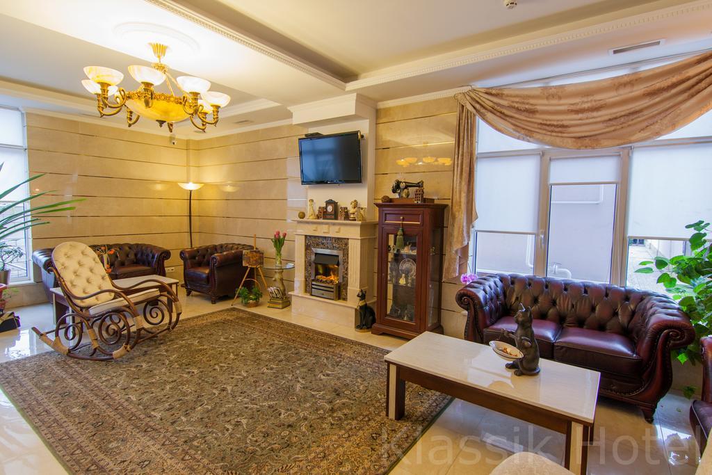 Klassik Hotel Chisinau Bagian luar foto