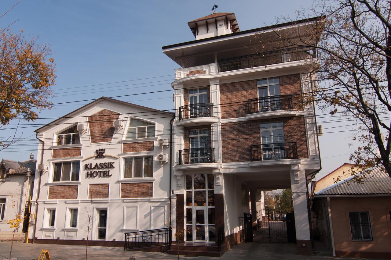Klassik Hotel Chisinau Bagian luar foto